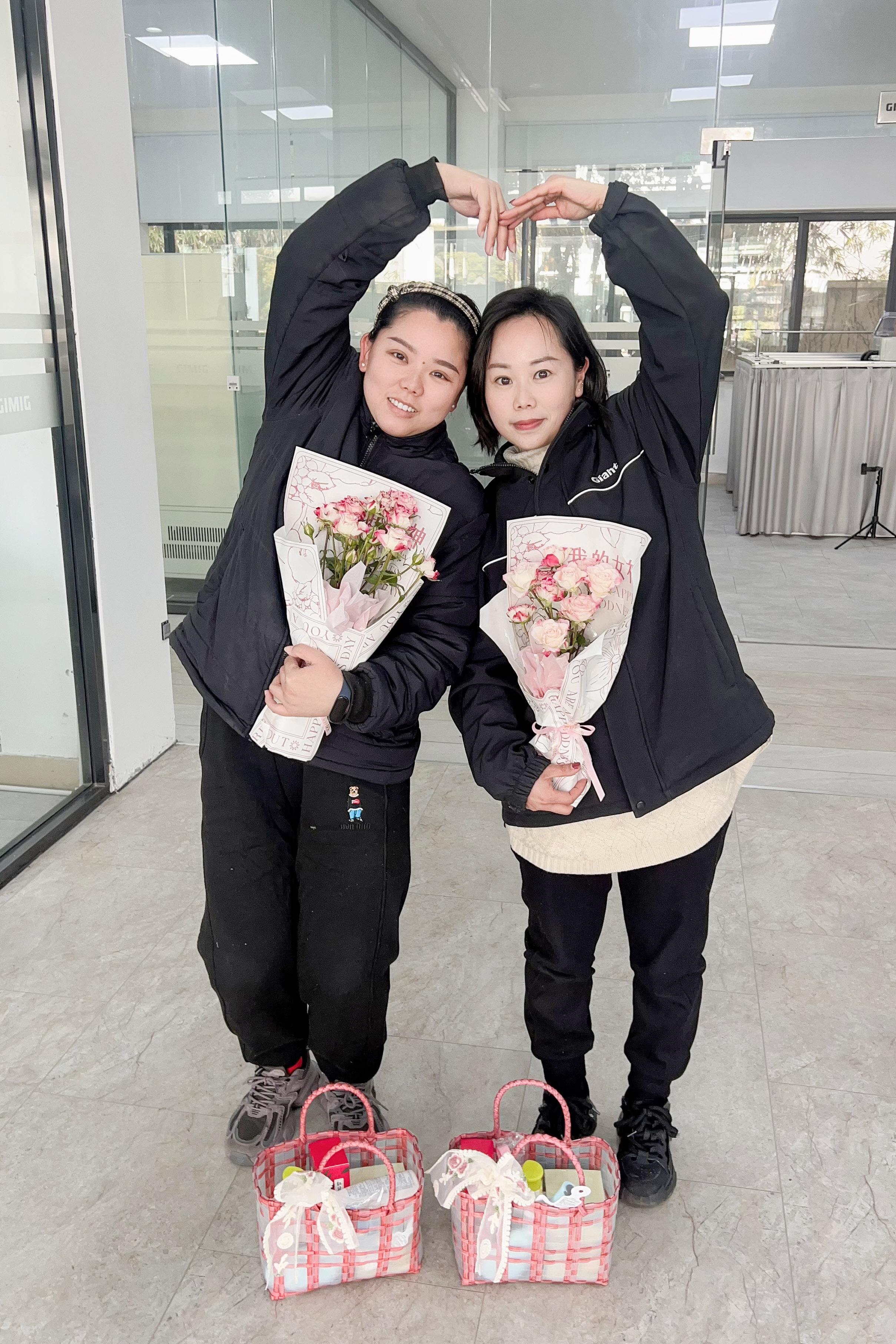 巾幗呈英姿 三春綻繁花——巨人集團婦女節(jié)活動