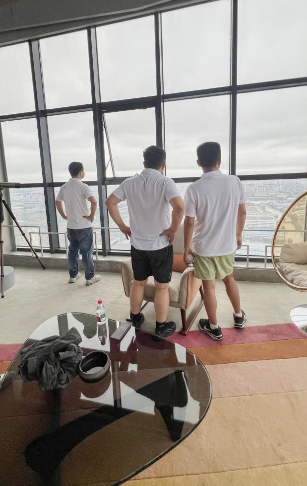 塔下再聚首 攀登勢(shì)正雄——巨龍電梯試驗(yàn)塔第六屆登高跑開(kāi)賽 塔下再聚首 攀登勢(shì)正雄——巨龍電梯試驗(yàn)塔第六屆登高跑開(kāi)賽