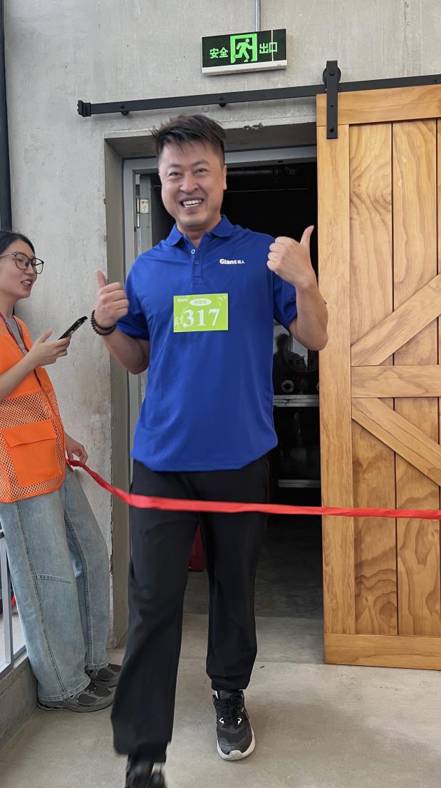 塔下再聚首 攀登勢(shì)正雄——巨龍電梯試驗(yàn)塔第六屆登高跑開(kāi)賽 塔下再聚首 攀登勢(shì)正雄——巨龍電梯試驗(yàn)塔第六屆登高跑開(kāi)賽