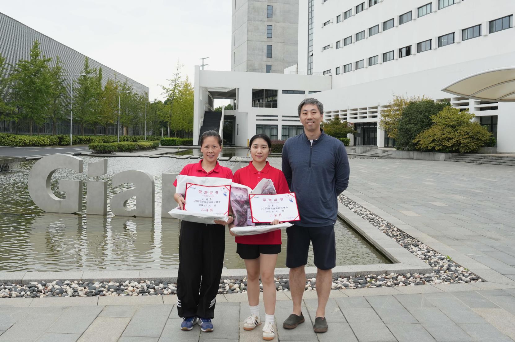 塔下再聚首 攀登勢(shì)正雄——巨龍電梯試驗(yàn)塔第六屆登高跑開(kāi)賽 塔下再聚首 攀登勢(shì)正雄——巨龍電梯試驗(yàn)塔第六屆登高跑開(kāi)賽